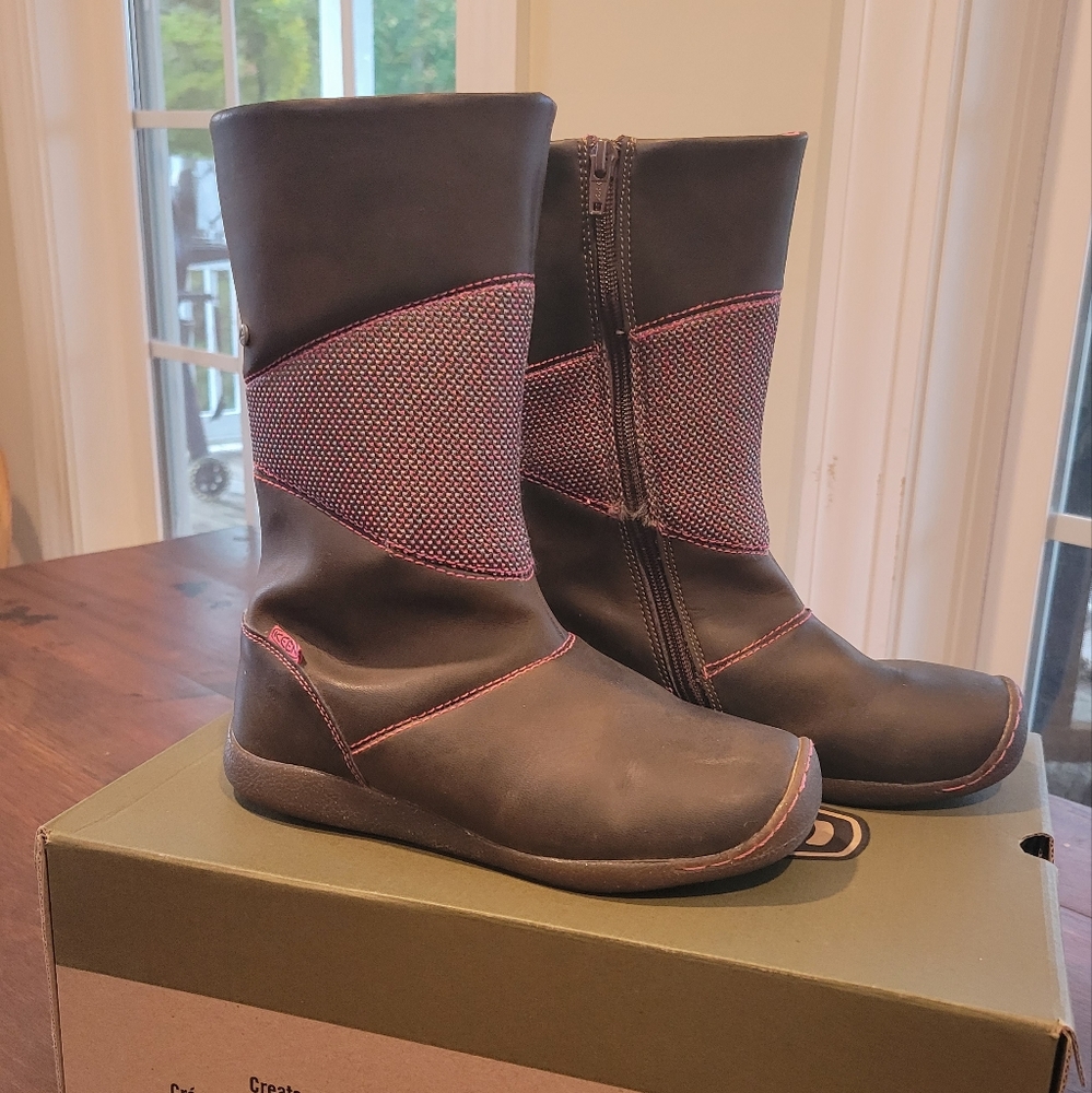 Keen Rachel Boots Girls Brown/ Mauve Youth size 3